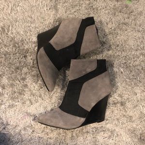 Vince Camuto Closed Heels
